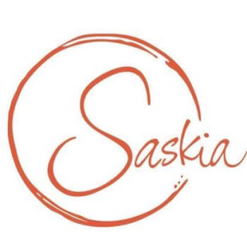 Saskia, jewelry making teacher